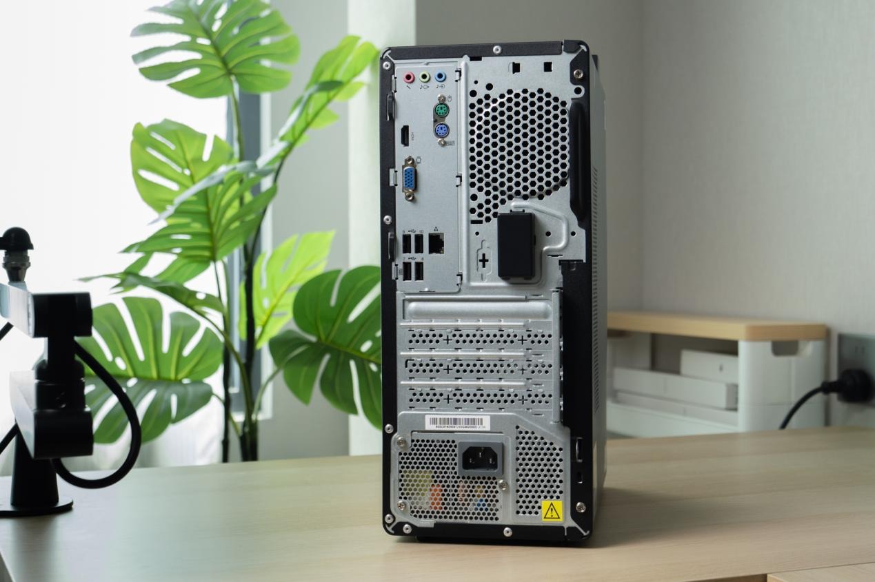 长期主义成本管控,选AMD锐龙8700G还是英特尔酷睿14700合适?