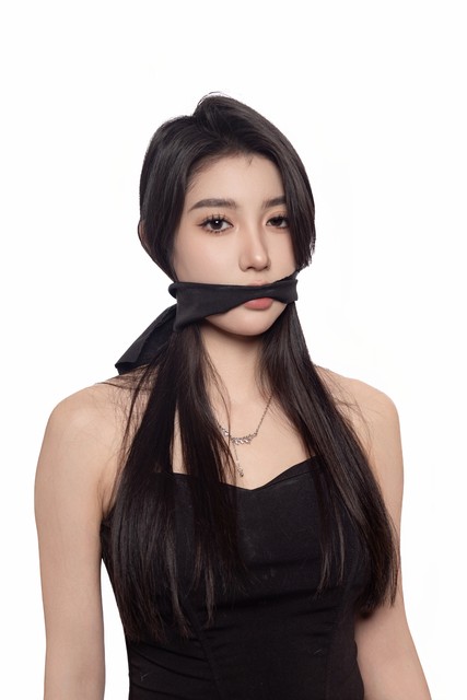 蓝盈莹和蔡文静撞衫的场面引发了热议