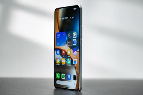 2025國補后，可“閉眼入手”的直屏手機，3nm旗艦芯+大電池+超聲波