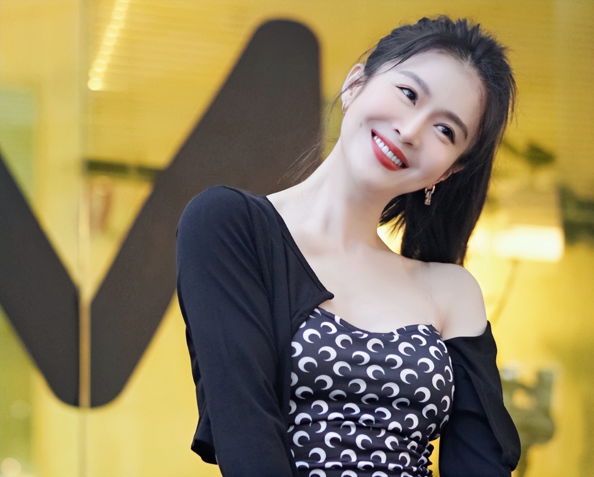 原来她演过《父母爱情》，出道15年没红，今靠《沉默的荣耀》火了