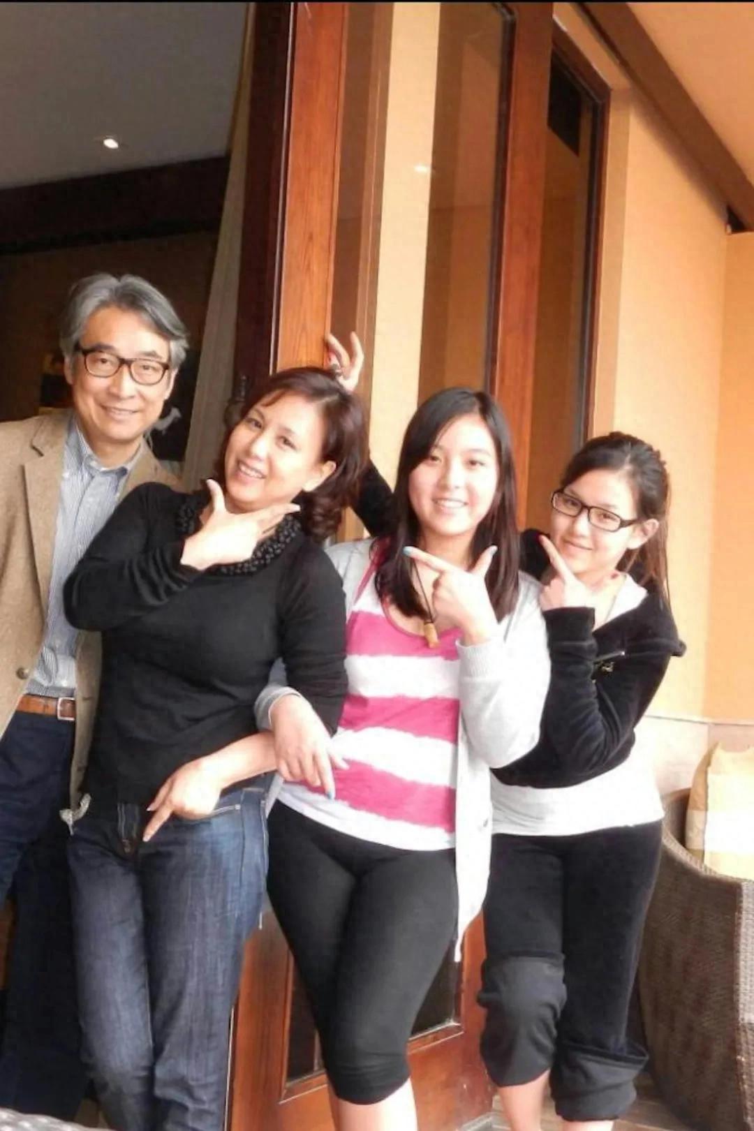 TVB老戏骨第4度荣升做外婆开心庆细孙满月,近年决定退休享天伦乐