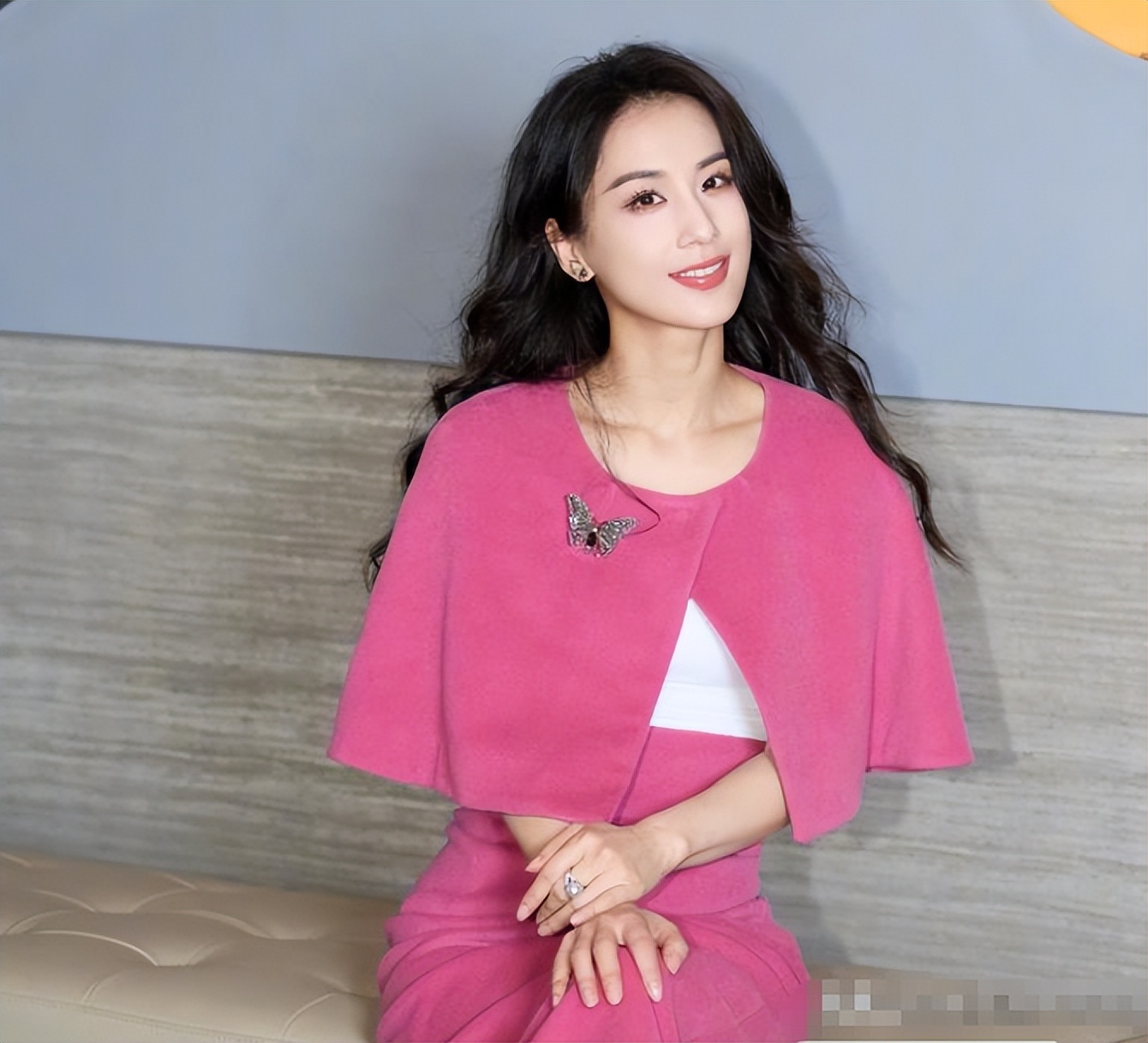 离婚才半年，杨子新欢就登堂入室！黄圣依的体面，这回真碎干净了