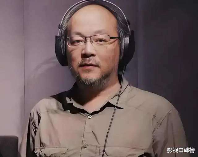 55岁窦唯已迁居阿那亚多年,骑电动车,买菜砍价,生活过得惬意