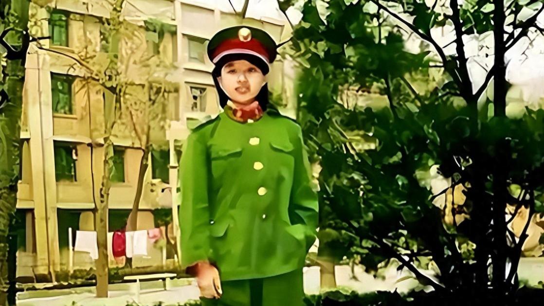 韩红自曝曾经是校花，看了她18岁照片后，网友：果然没骗人！