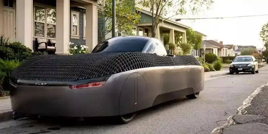 5分鐘上手，無照就能飛：91萬「空中F1」已經排到了2027