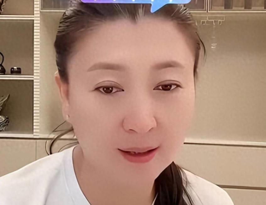 闫学晶哭穷风波大反转！儿子忍不住说出真相，有一点让那英说对了