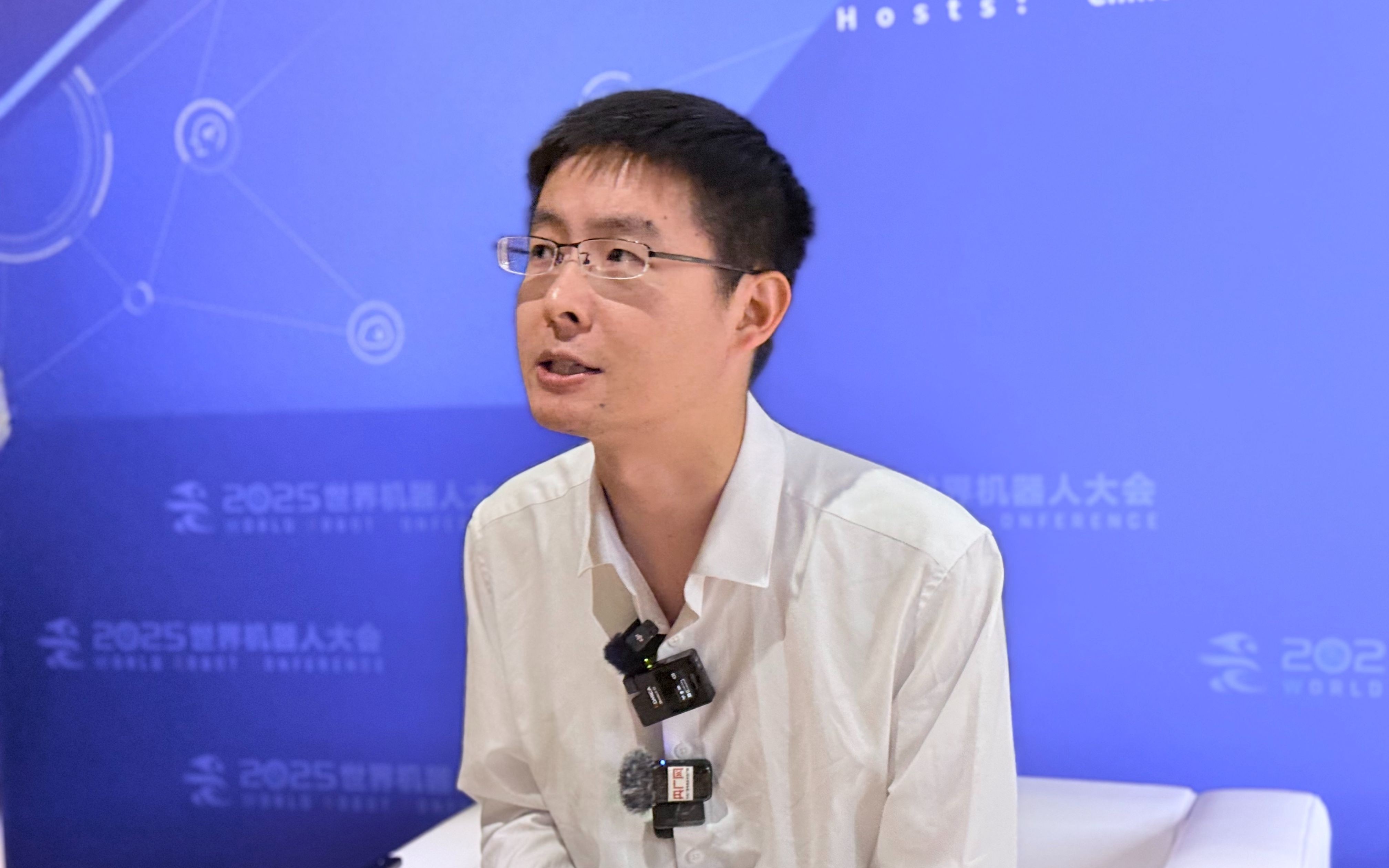 王興興：人形機器人的 ChatGPT 時刻有望1-2年到來