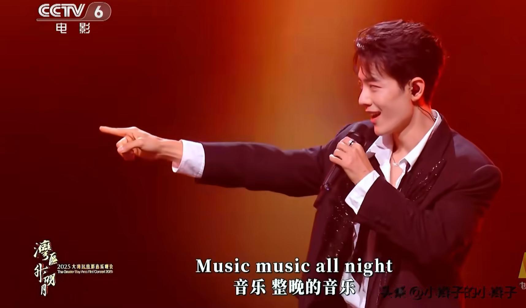 为何职业大咖苏醒翻车，而演员肖战反而唱功惊艳？肖战唱功如何？