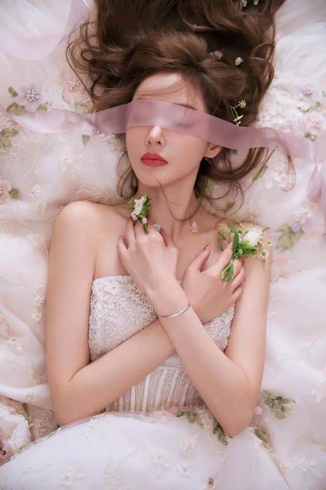 张天爱：御姐大波浪，拿捏你的心