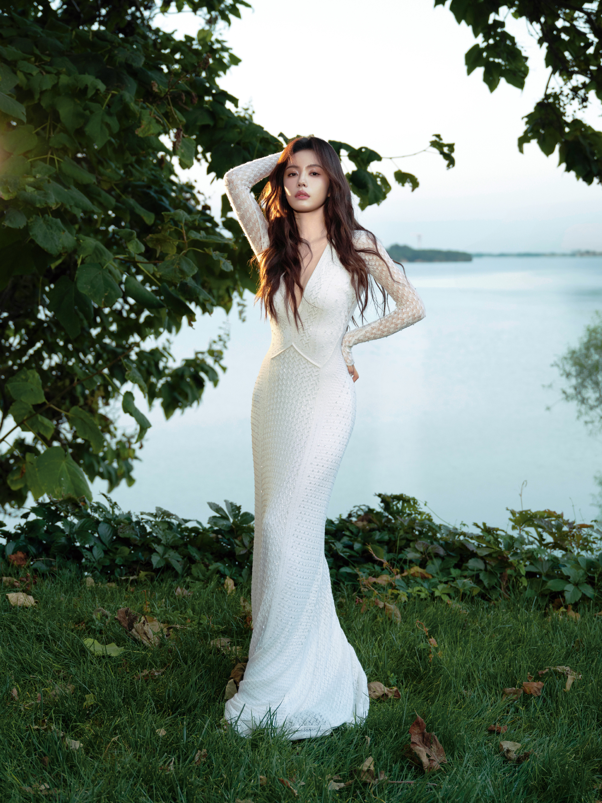 蔡文静从暮光中苏醒的森林精灵