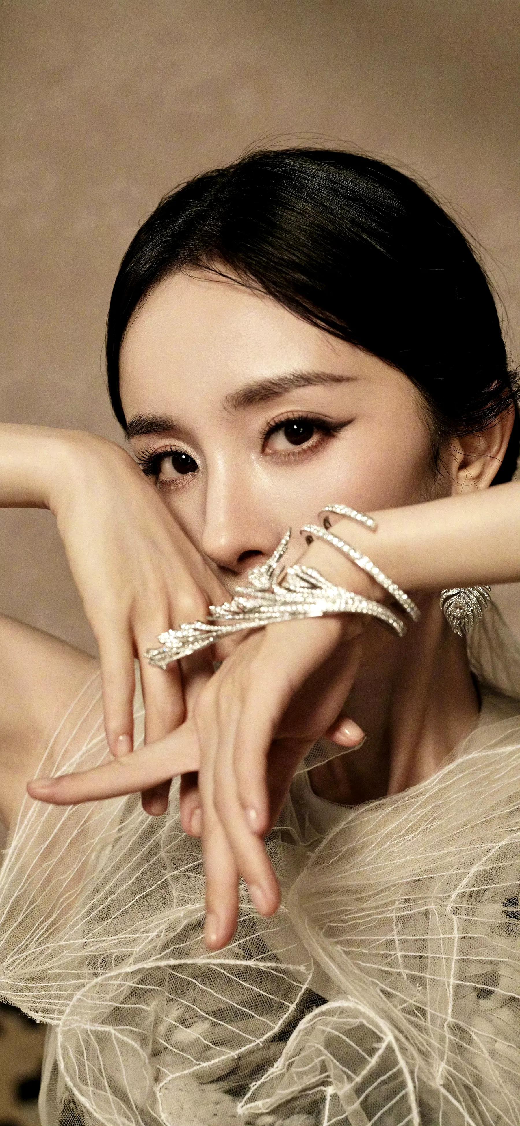 杨幂W盛典造型高清无水印壁纸美图，杨幂壁纸