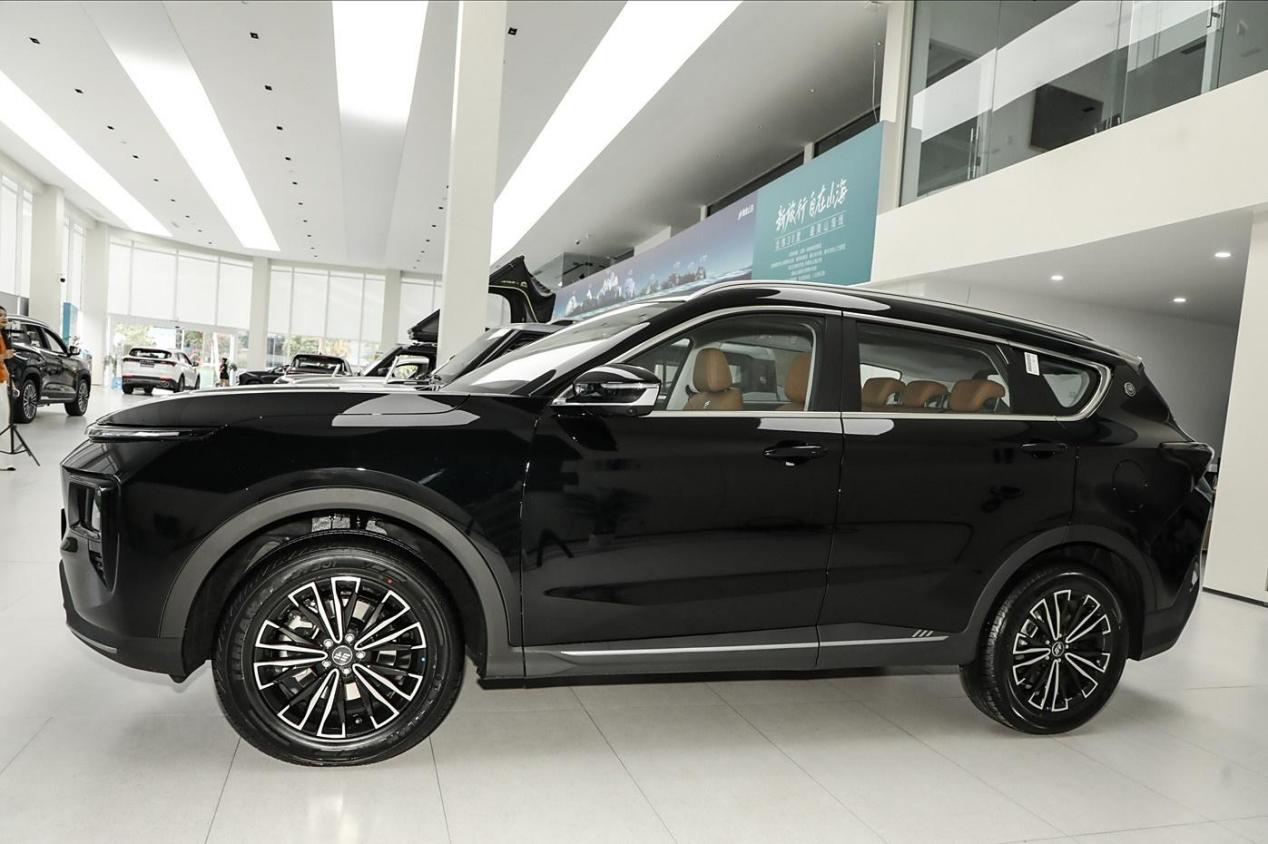插混版“理想L7”到店！不足13万起售，定位中型SUV，配七座布局