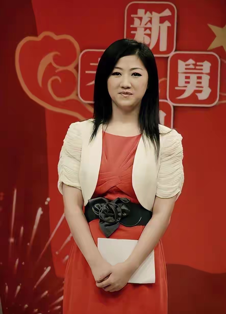 杨蕾:闪婚土豆网总裁，搭档离场独扛大旗，五十多仍活成清醒女王