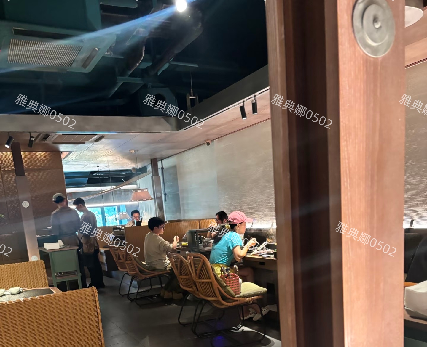 吴倩一手好牌打稀烂,曾经的武大校花身材发福变素人灵气星相全无