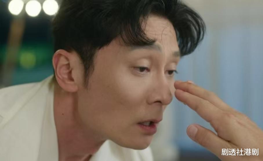 TVB绿叶新剧靠演技获关注！近年北上创业，因街头卖咖啡而爆火