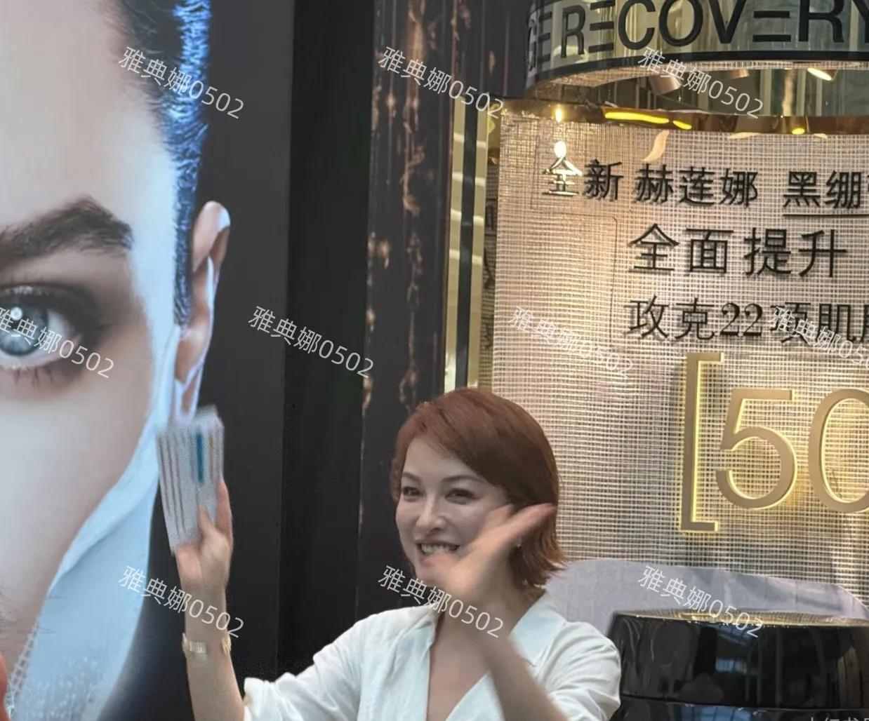 吴昕怎么逆生长了？42岁的她不但没有变老，反而越来越漂亮苗条了