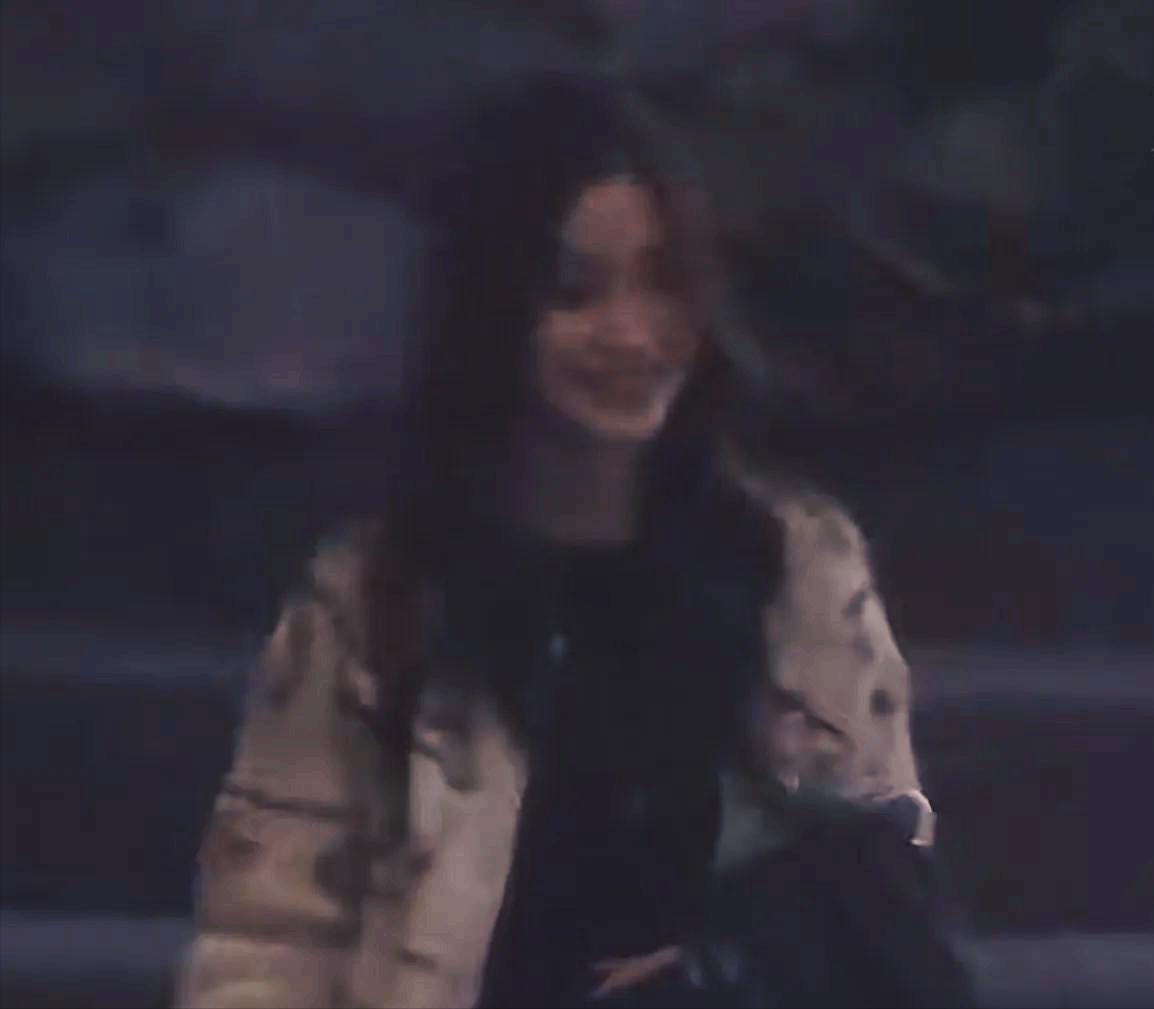 杨颖情商高，带儿子跟奶奶相聚！离婚后仍和黄晓明家人相处融洽！