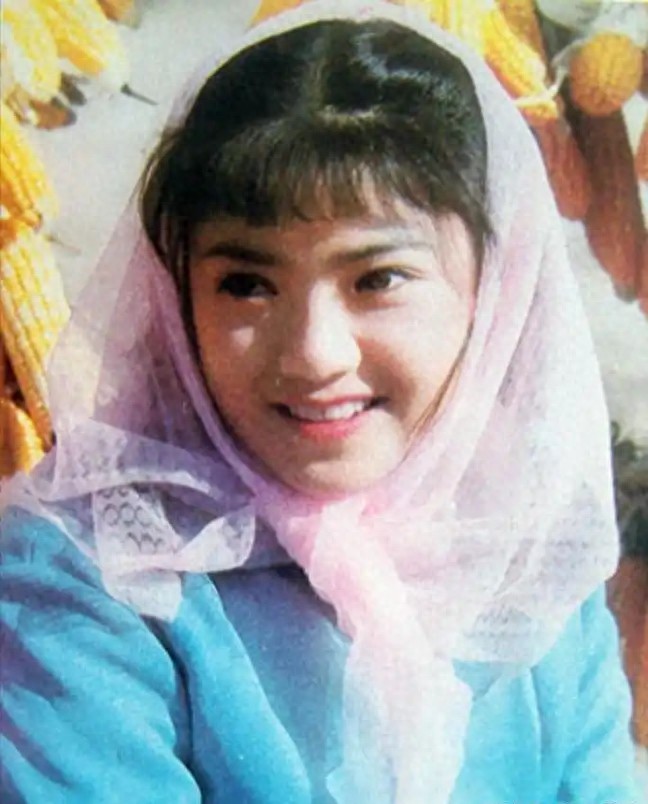 任冶湘：20岁一炮而红，嫁圈外丈夫，恩爱多年