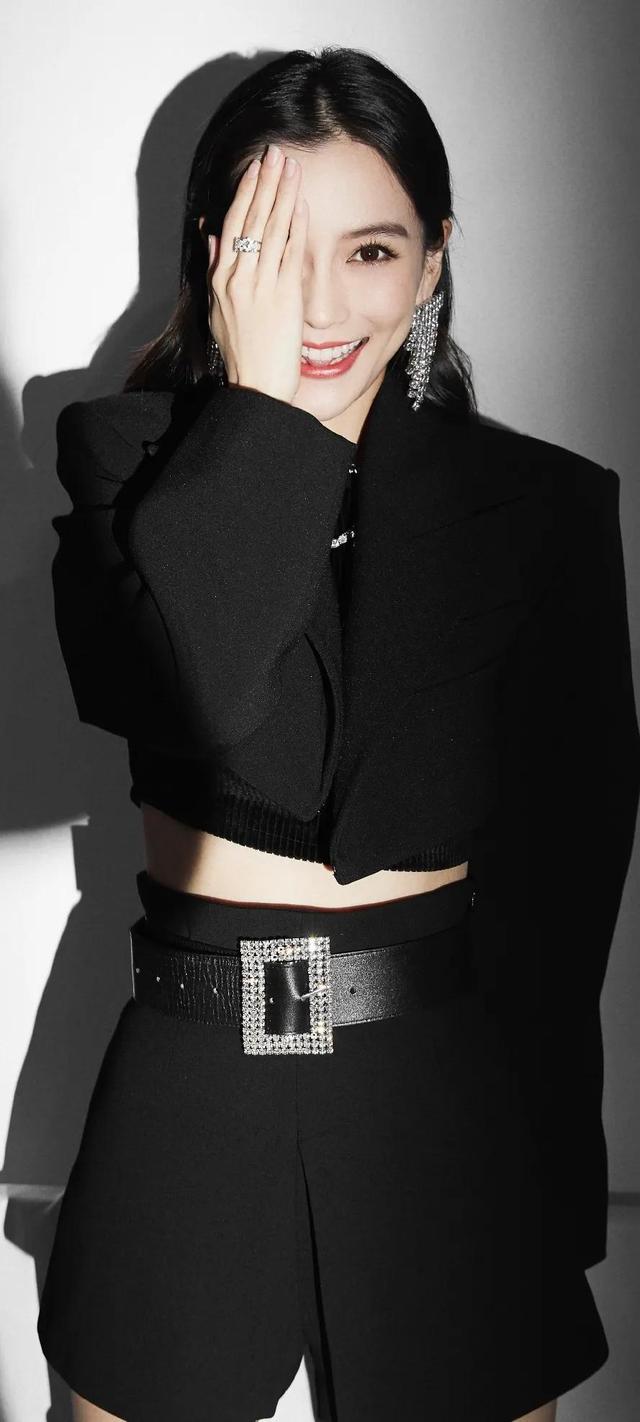 美女系列壁纸第4776期—杨颖