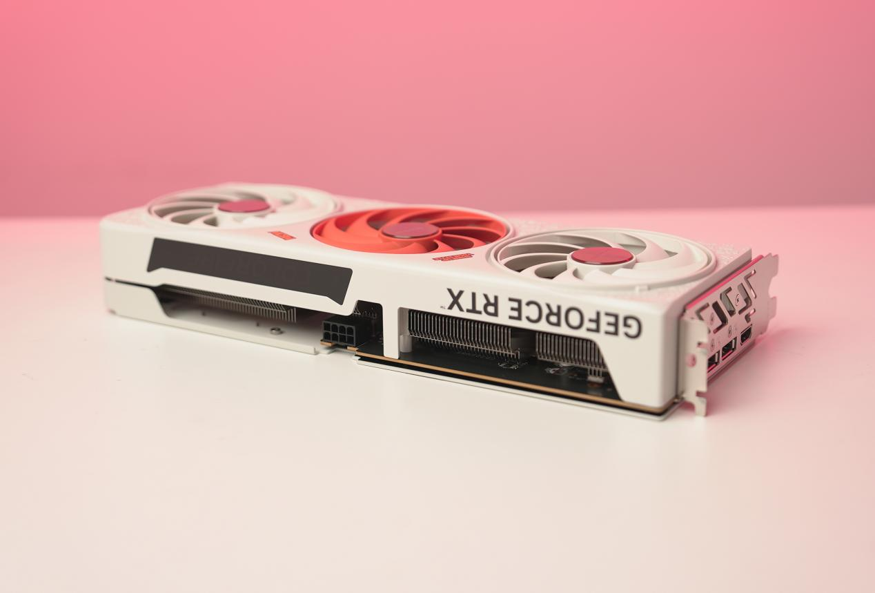 全网最有性格的RTX 5060显卡评测：DLSS 4真的猛！