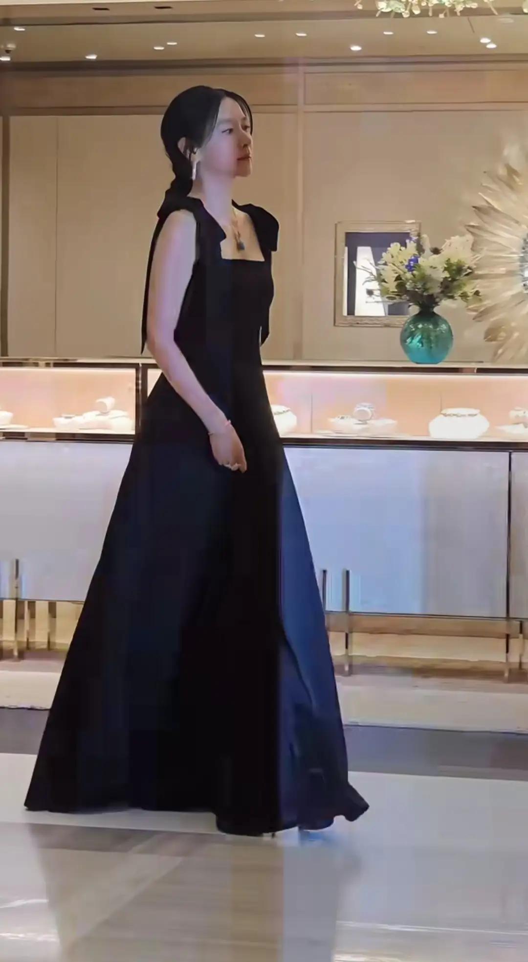 50多岁的李英爱不仅保养牛逼甚至还有少女感，看着楚楚可怜好逆天