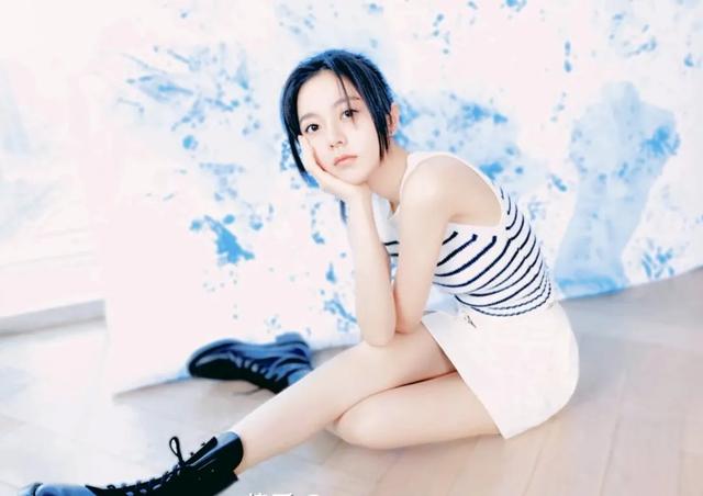 女星图鉴|赵今麦|腿精本精!绝美身材暴击,这腿长比例太离谱了