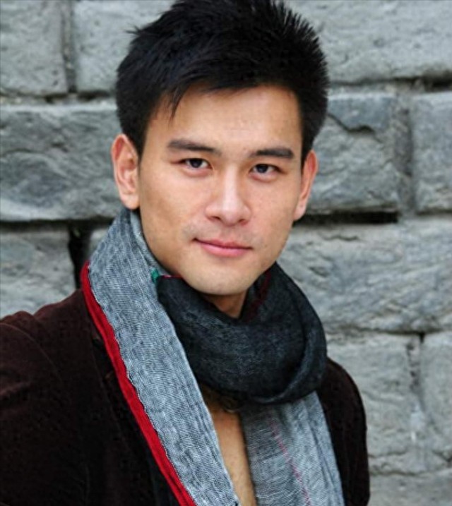 离婚11年,再看徐僧和白庆琳现状,她独自带娃,他仍单身想念女儿