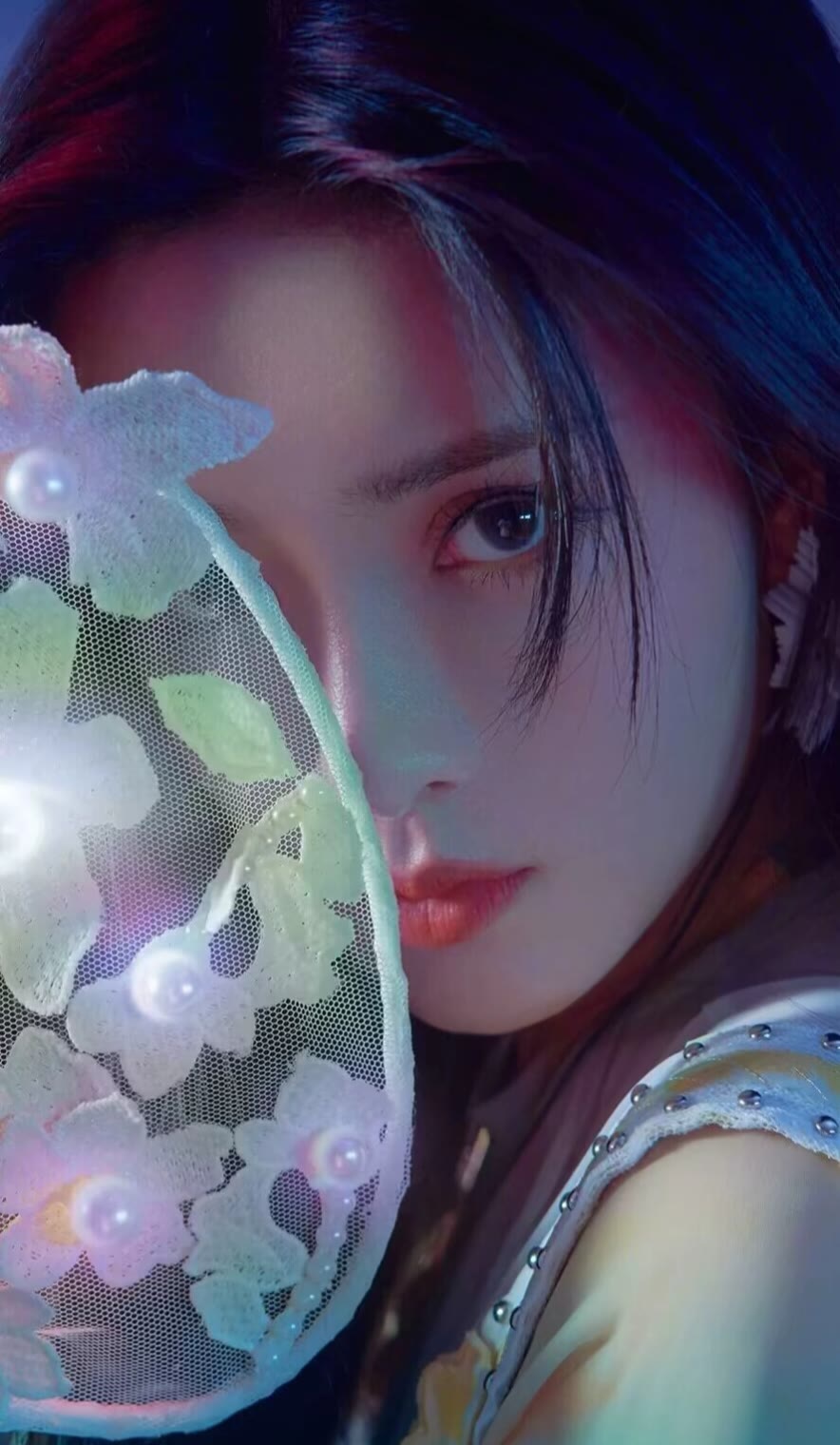 内娱造型黑马!孟子义黑纱礼裙气场全开