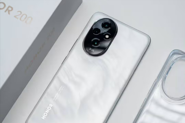 國補后秒變“真香機”！618這四款機型適合撿漏，可流暢用五年