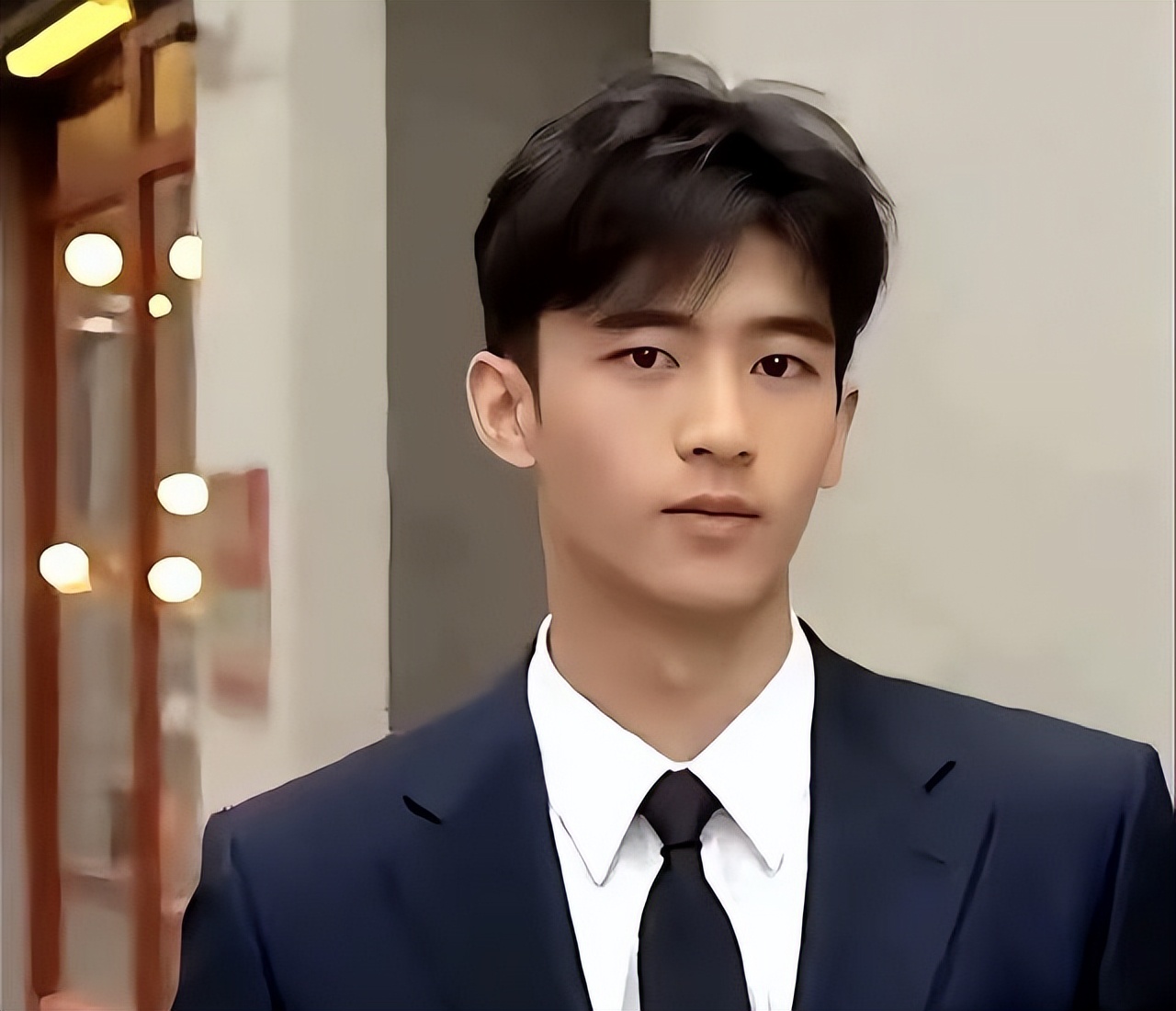 网友：谢霆锋祖宗18代都要感谢张柏芝，她生了一个斯文版的谢霆锋