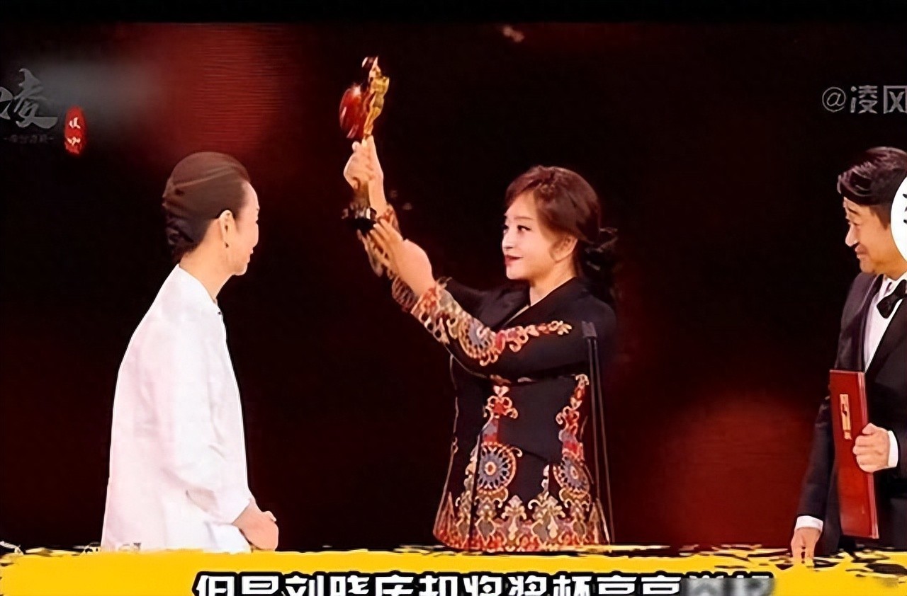 刘晓庆举杯不放，奚美娟不动声色，现场却吵翻了天