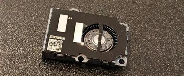 OPPO新机主动散热风扇曝光:玩游戏1小时,续航影响约2分钟