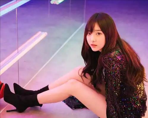 吃着中国饭!扭头在国外吐槽中国厕所脏,400万女星人设彻底崩塌