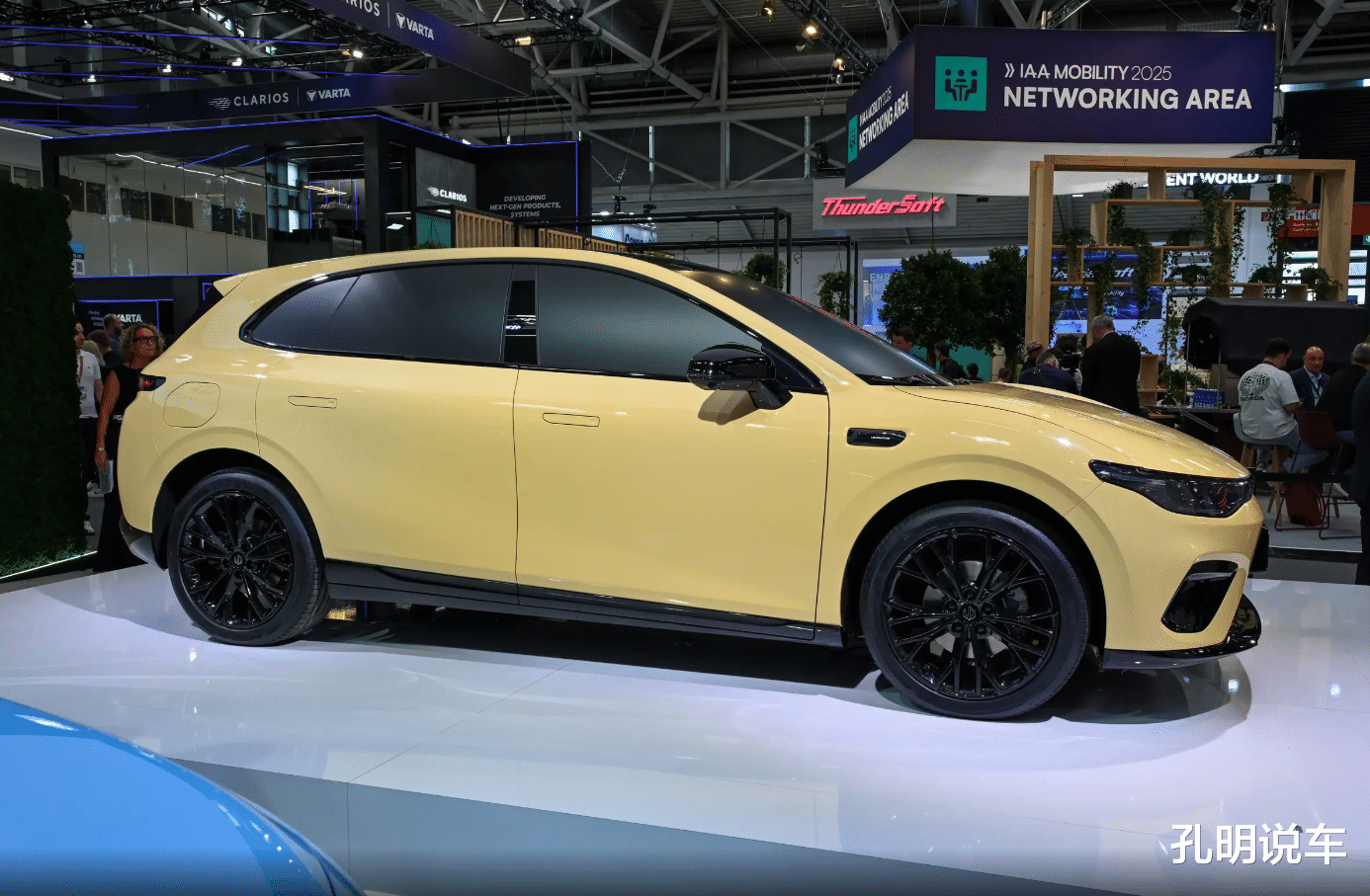 开始玩操控了,零跑lafa5钢炮车型,218马力电机会有乐趣?