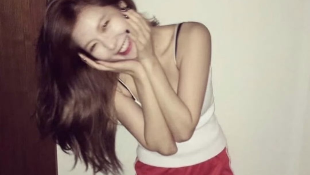 泫雅“回春”风暴:从颜值争议到状态逆袭的24小时