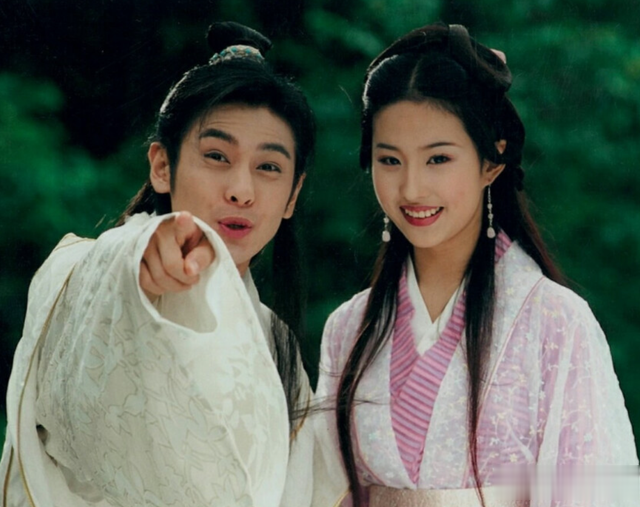 从不老男神到样貌大变,林志颖51岁状态引热议,体会到岁月无情