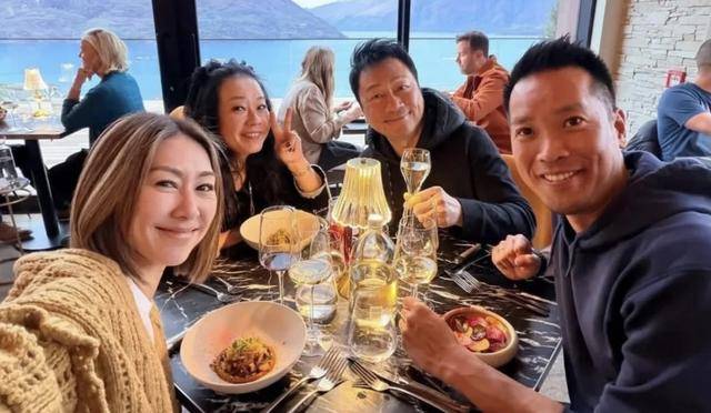 TVB视后携老公为好友庆生!