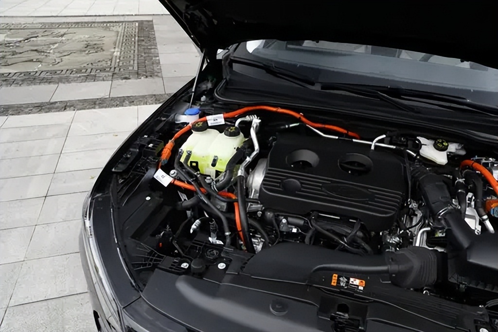 15万落地也能要性能？2.0T+8AT，6秒级加速的B级车真不多了