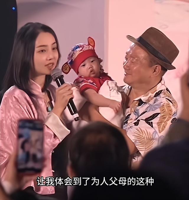 赵本山一周送出3套房，这哪是养老，分明在给巨婴擦屁股