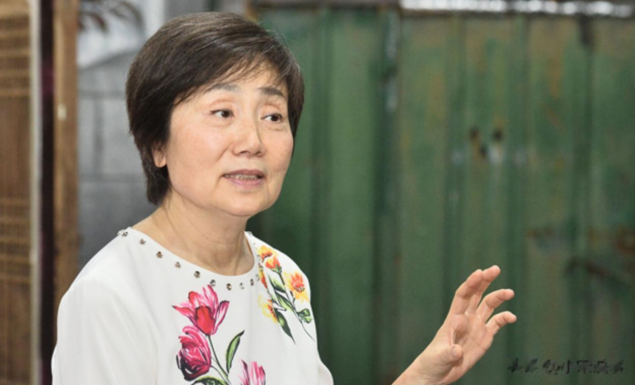 韩国女星哭诉生活艰难：前夫欠债100亿失踪后，母亲又患老年痴呆