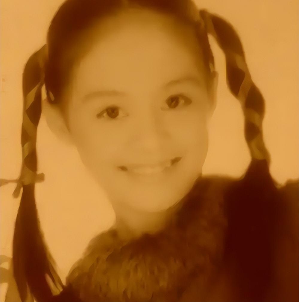 她是胡歌深爱、刘烨难忘的女人,受央视力捧多年,至今都没能走红