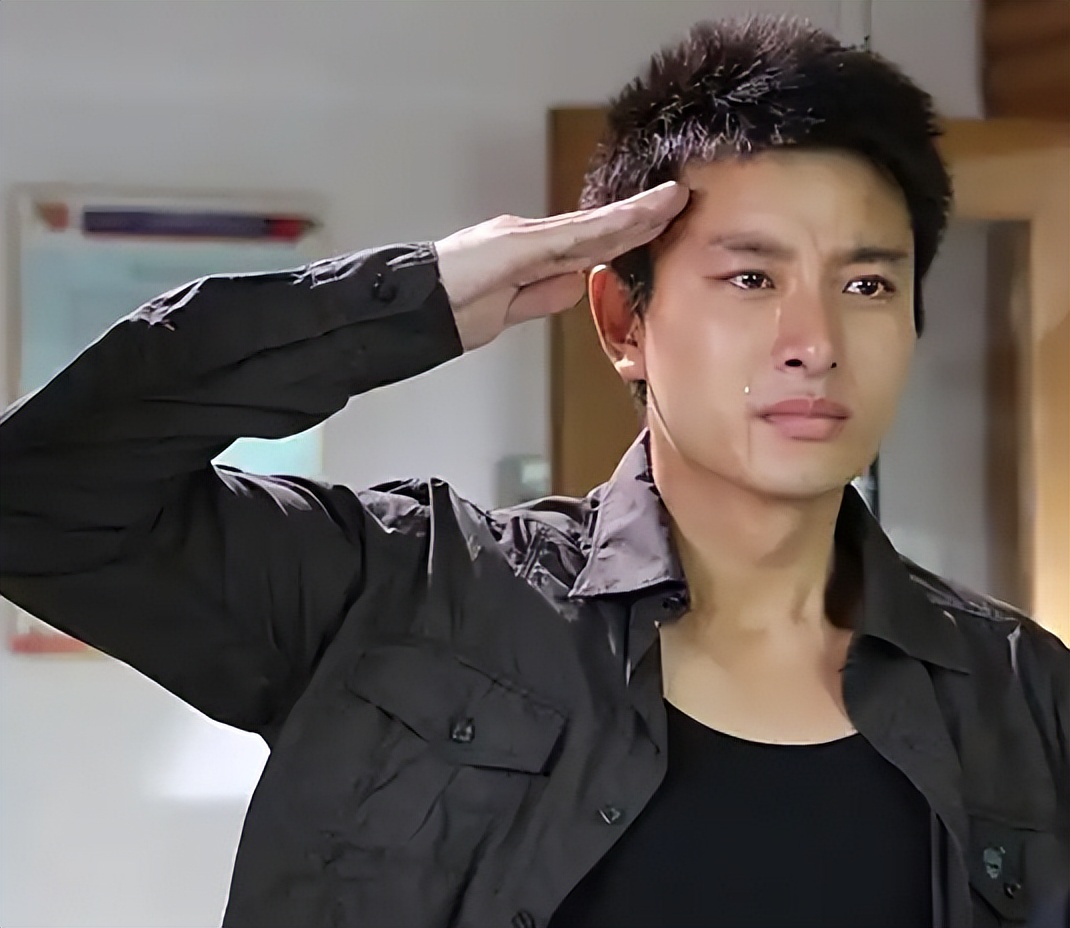 为了赚钱尊严都不要了？贾乃亮新助理神似前妻 如今的下场不怨别人