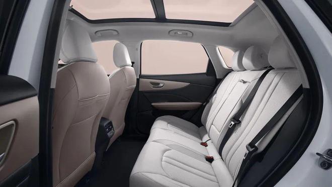 全球高品质SUV,绝对“不晕车”,叫板比亚迪海豚,限时入手价6.99万