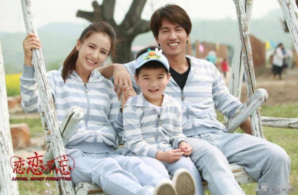 关系藏不住了！佟丽娅现身言承旭演唱会，才发现原来一切早有征兆