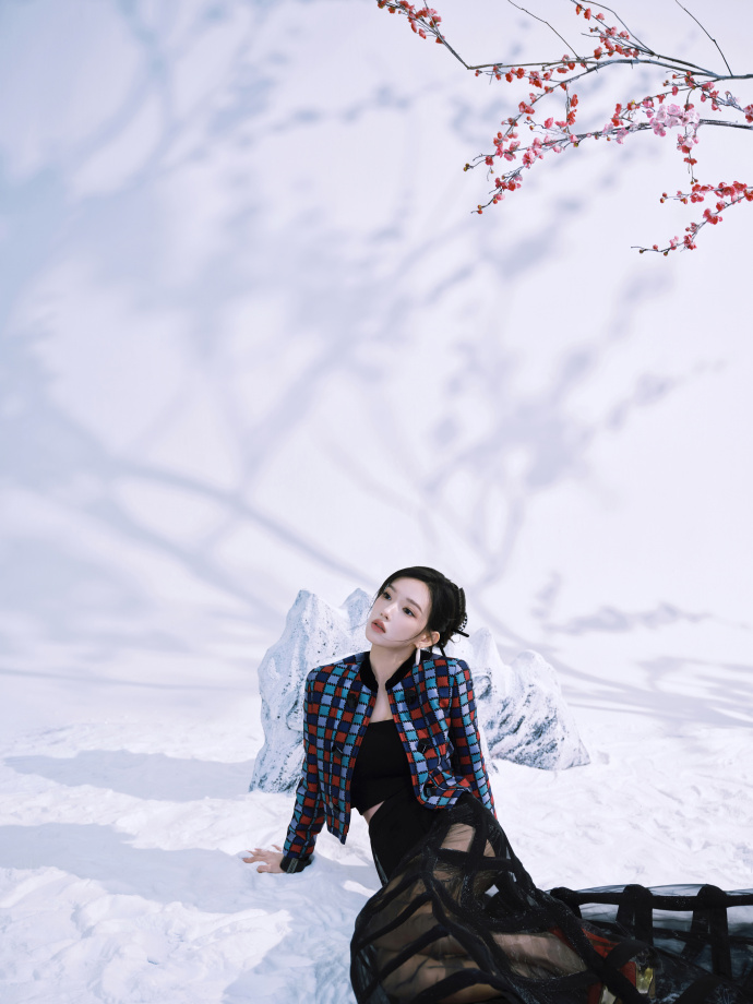 娜扎程潇新剧首映，“依赖摇”魔性来袭，新中式造型太惊艳！