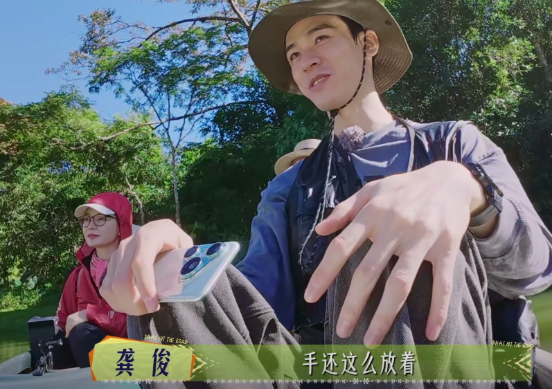 《花少7》女明星集体卸妆，躲过了马思纯，却被李沁给美到了