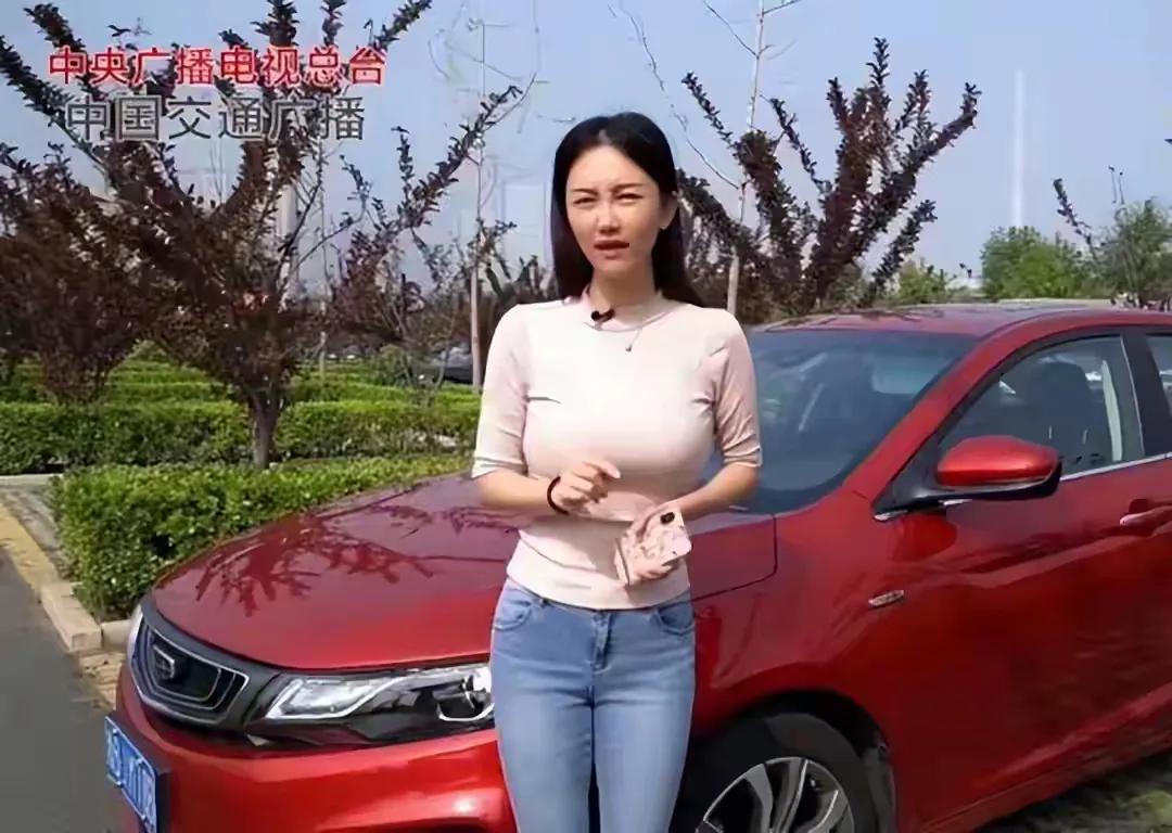 范曾官宣生下独子不到一天，亲女儿不敢回应，恶心的一幕来了