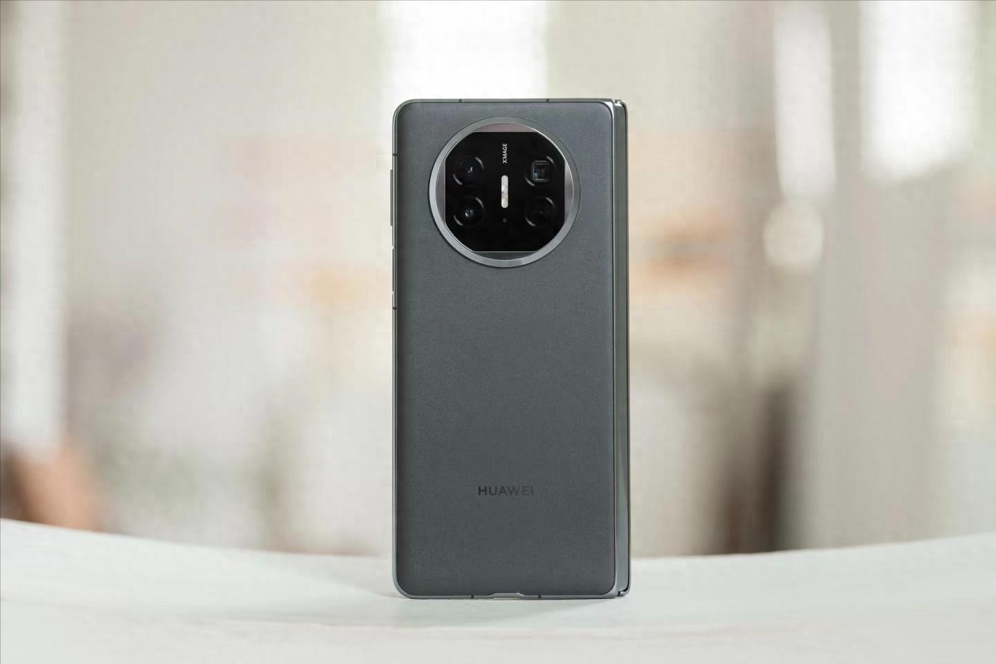 華為堅決清倉，昆侖玻璃+衛星通信+50倍變焦，512GB大降4000元