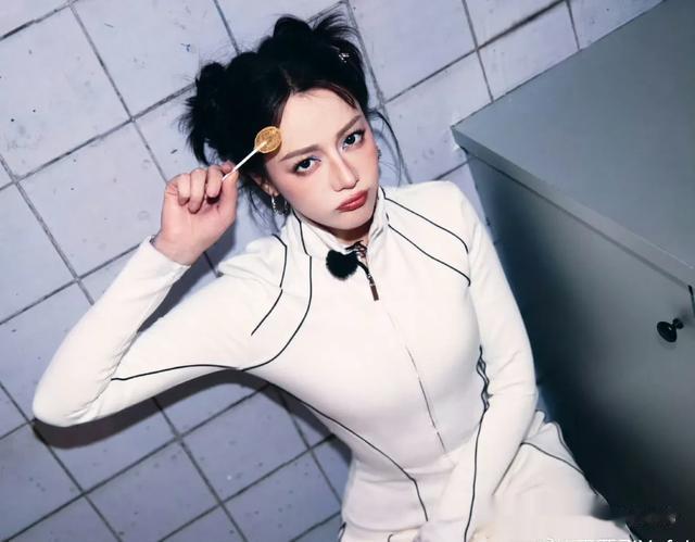 迪丽热巴 好伟大的一张脸