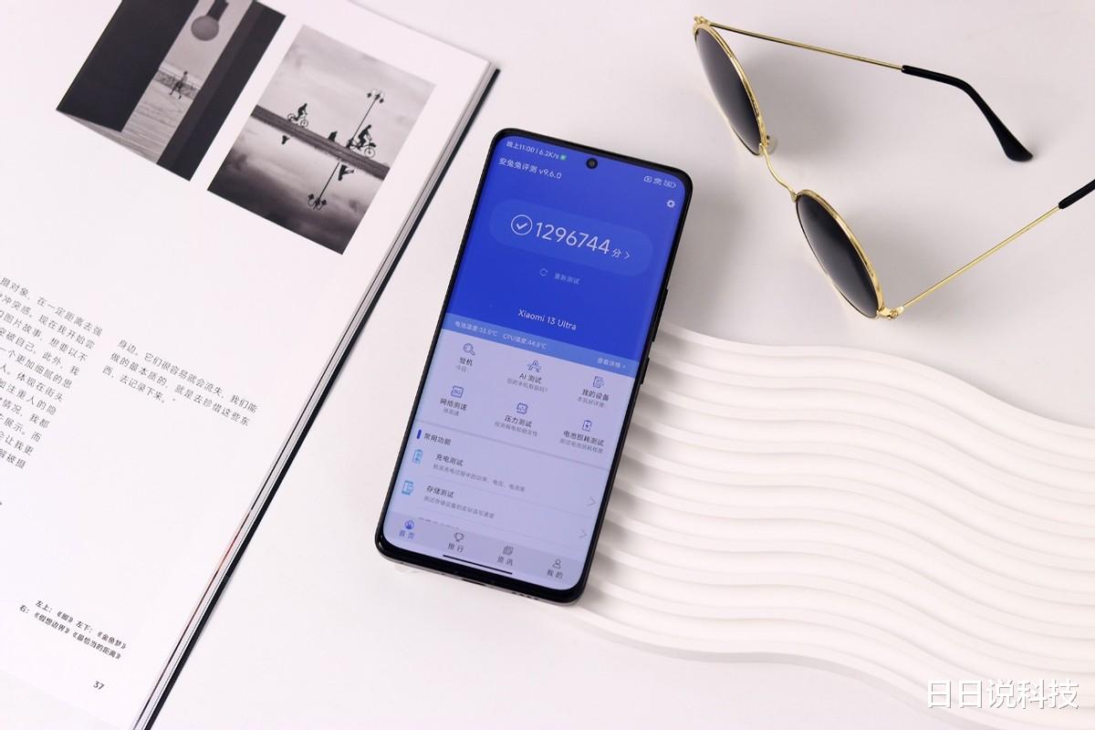 雷軍突然清倉，從6499元跌至2999元，米粉：一切來得如此之快！